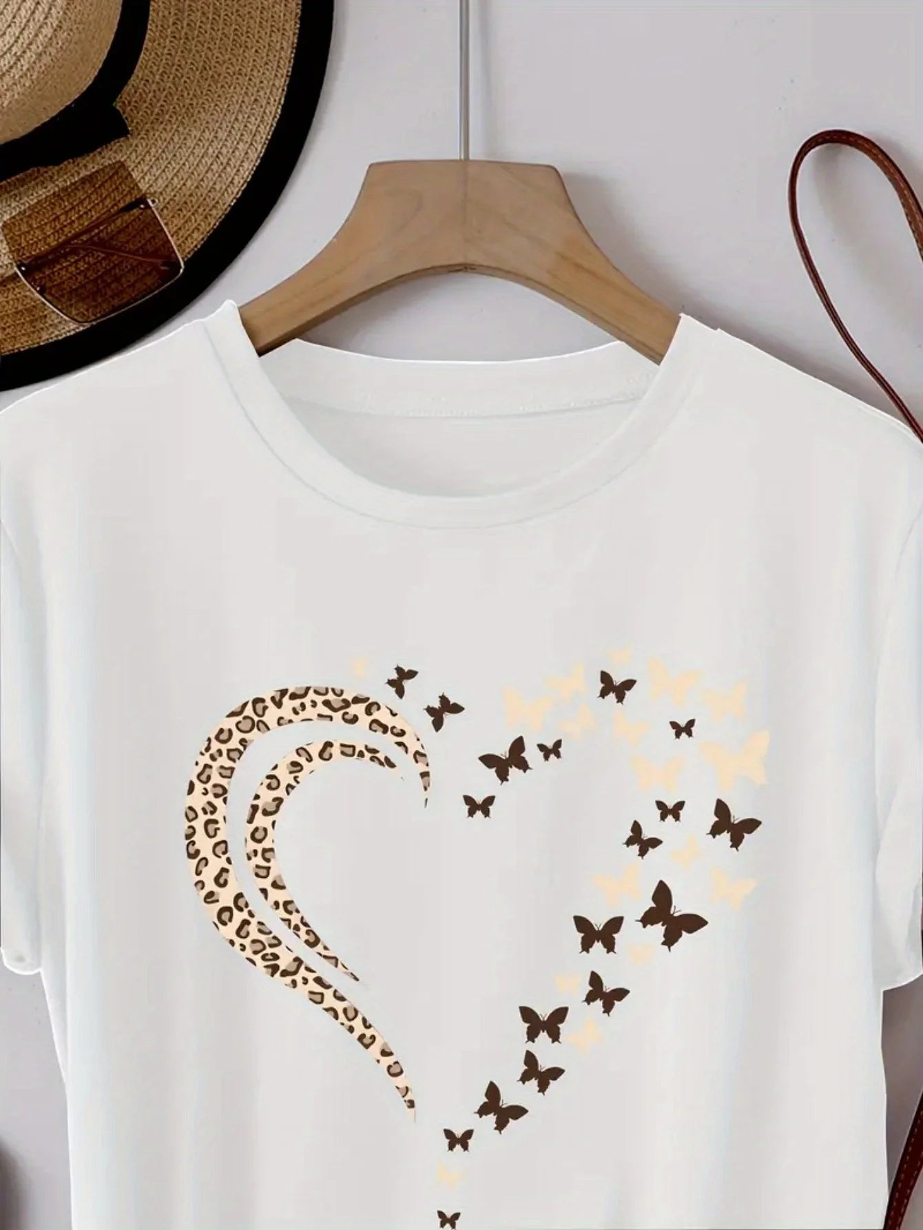 Fashionable Women'S T-Shirt Comfortable And Relaxed Round Neck Suitable for All Seasons Elegant Casual Top Party Must Have