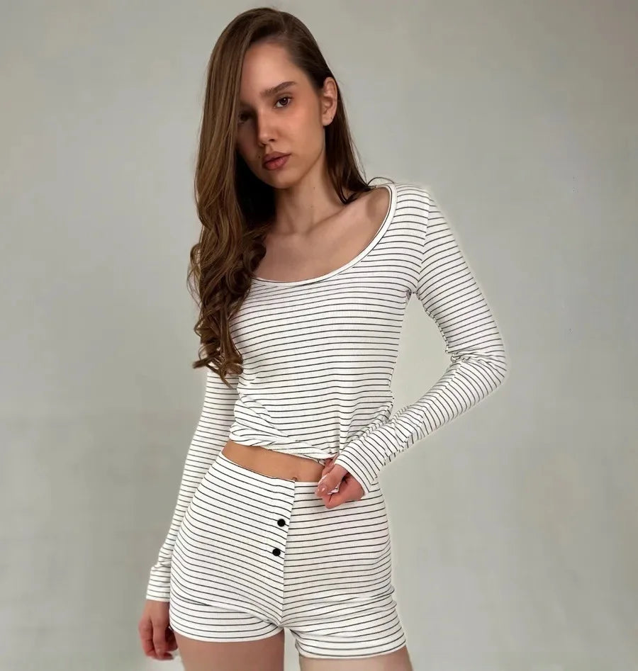 Women's Pajamas Fashion Simple Style Striped Lightweight Long Sleeve Shorts Two Piece Set Comfortable Knitted Homewear