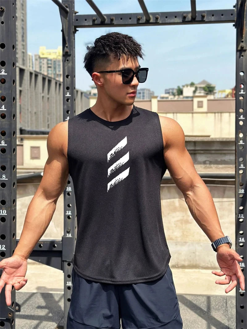 Sports Fitness Vest Sleeveless Quick Dry Breathable Running Top Trend Men's Pull-over Crewneck Mesh Vest Summer New Style