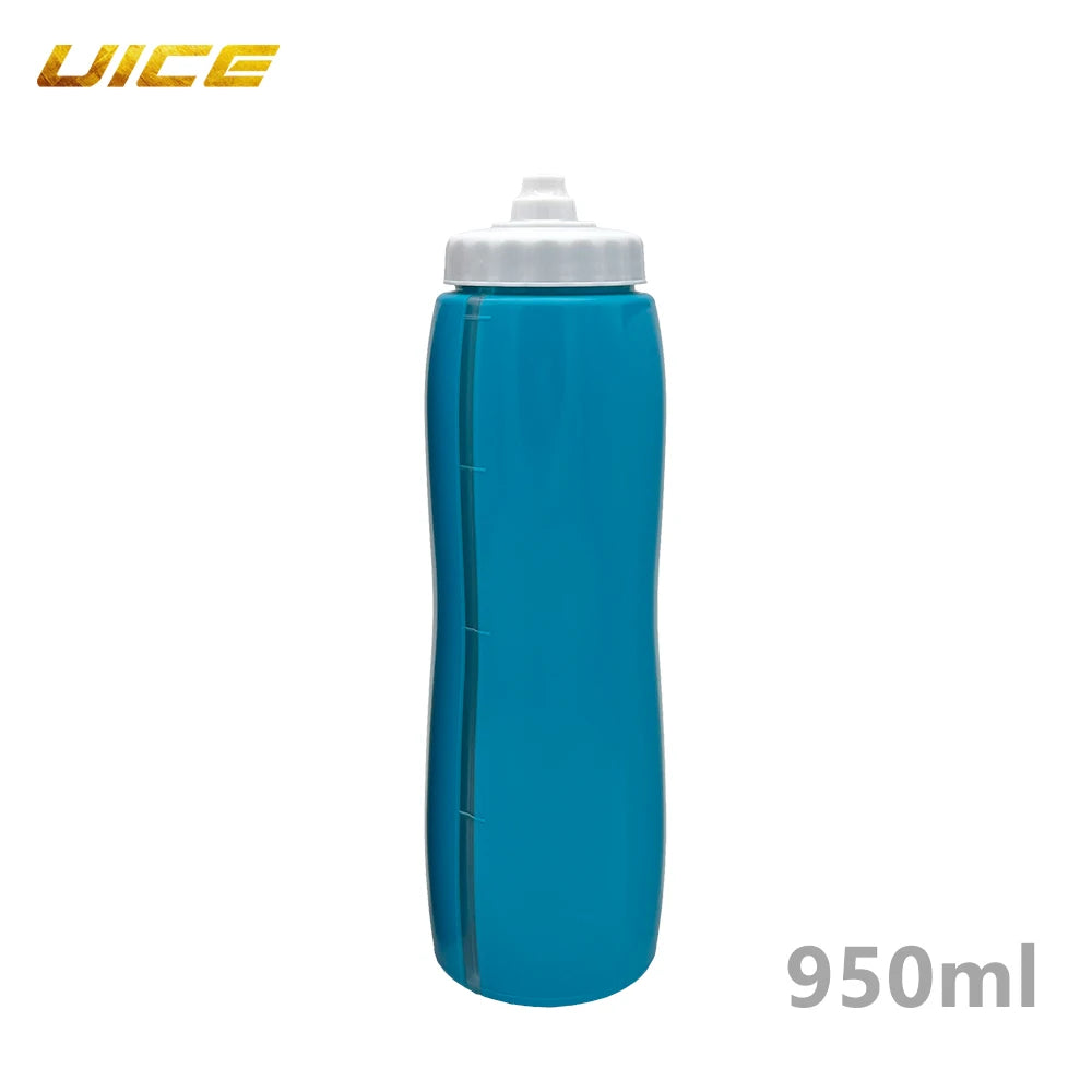 Hockey Equipment 950ML Ice Hockey Water Bottle BPA Free Hockey Sports Bottle Suitable For Grip For Football Lacrosse Sports Gear