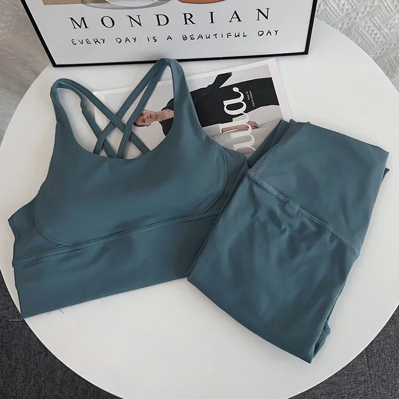 2024 New 2 Piece Yoga Set Breathable Fitness Suit Cross Back Yoga Tops Peach Butt Yoga Pants Pilates Running Fitness Suit