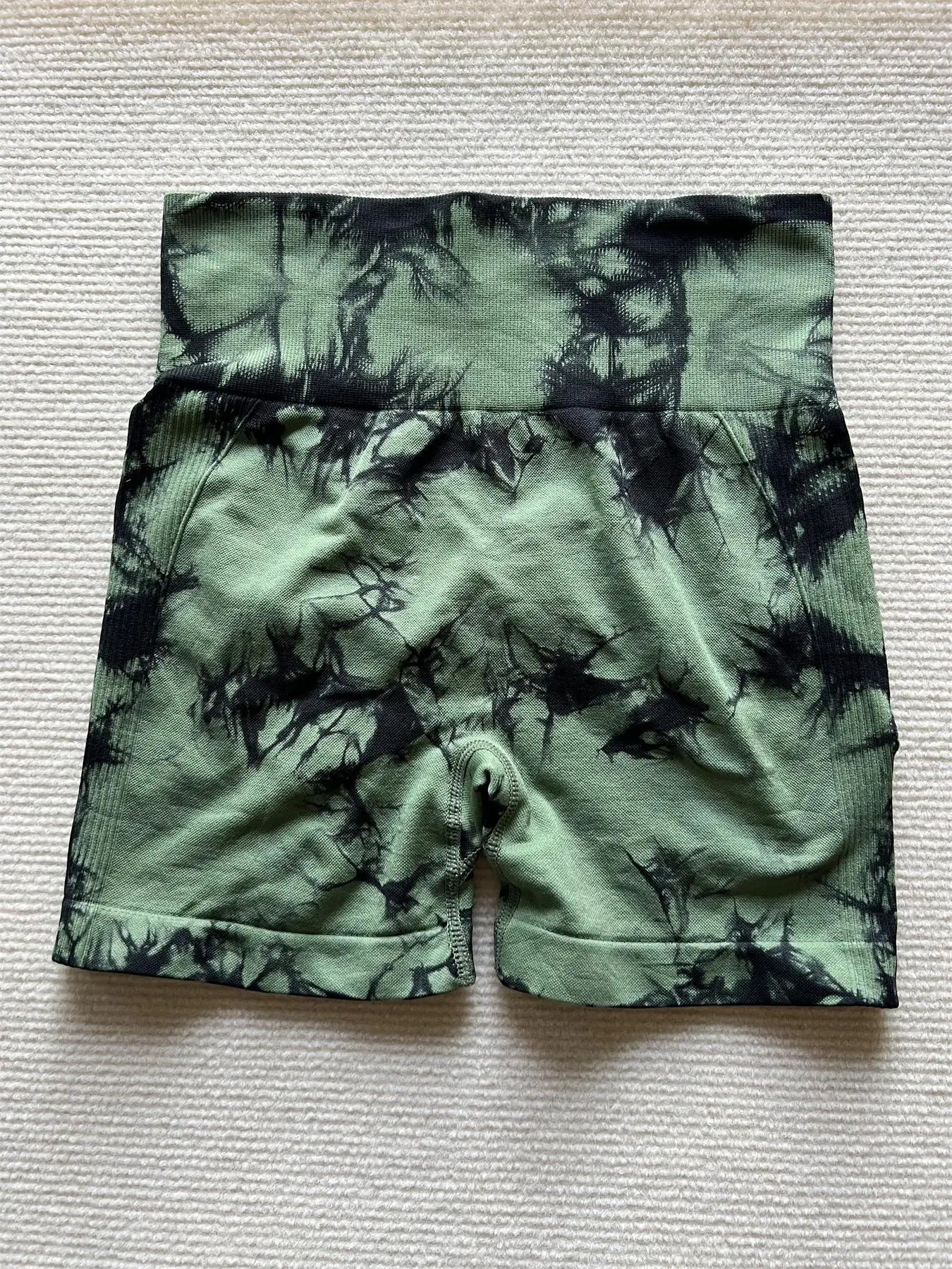 Women's Tie Dye Print Ruched High Waist Sports Shorts, Casual Comfy Breathable Seamless Skinny Shorts for Yoga Gym Workout