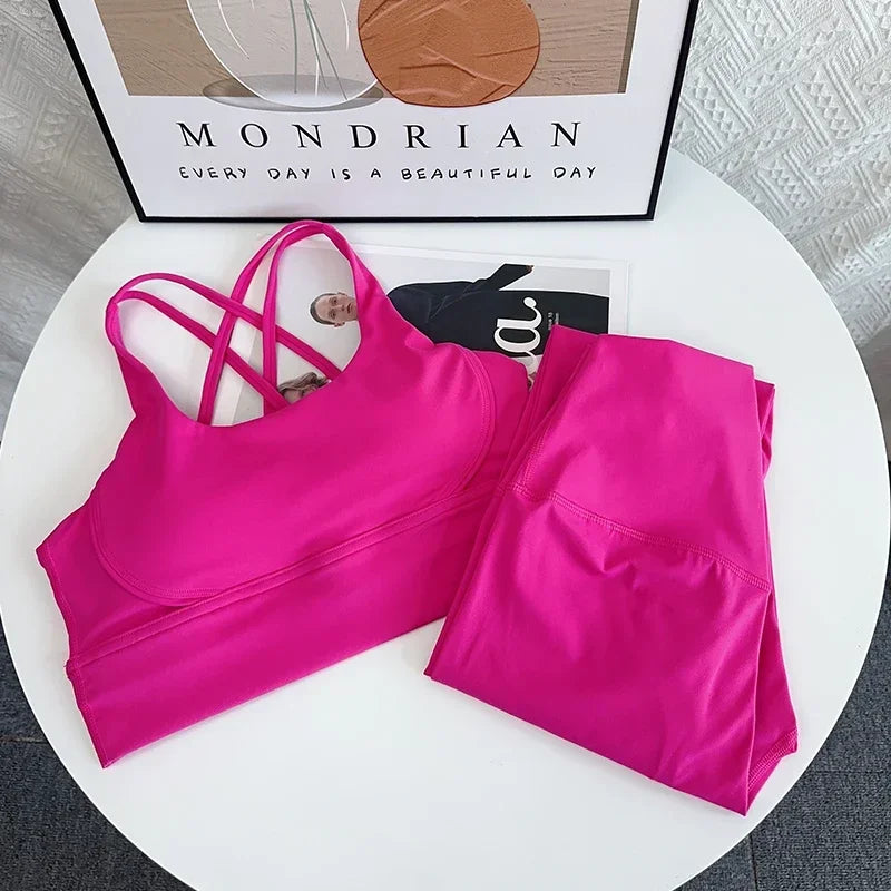 2024 New 2 Piece Yoga Set Breathable Fitness Suit Cross Back Yoga Tops Peach Butt Yoga Pants Pilates Running Fitness Suit