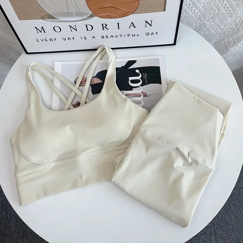 2024 New 2 Piece Yoga Set Breathable Fitness Suit Cross Back Yoga Tops Peach Butt Yoga Pants Pilates Running Fitness Suit