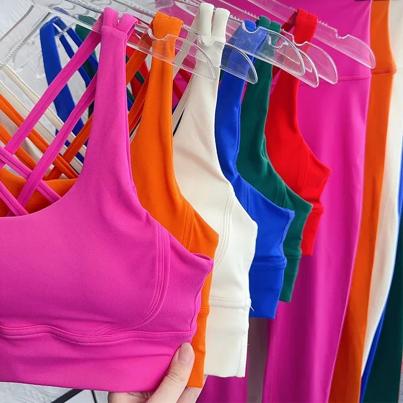 2024 New 2 Piece Yoga Set Breathable Fitness Suit Cross Back Yoga Tops Peach Butt Yoga Pants Pilates Running Fitness Suit