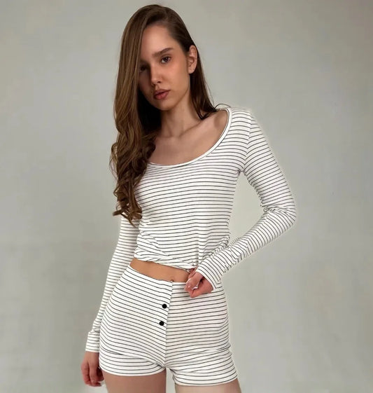 Women's Pajamas Fashion Simple Style Striped Lightweight Long Sleeve Shorts Two Piece Set Comfortable Knitted Homewear