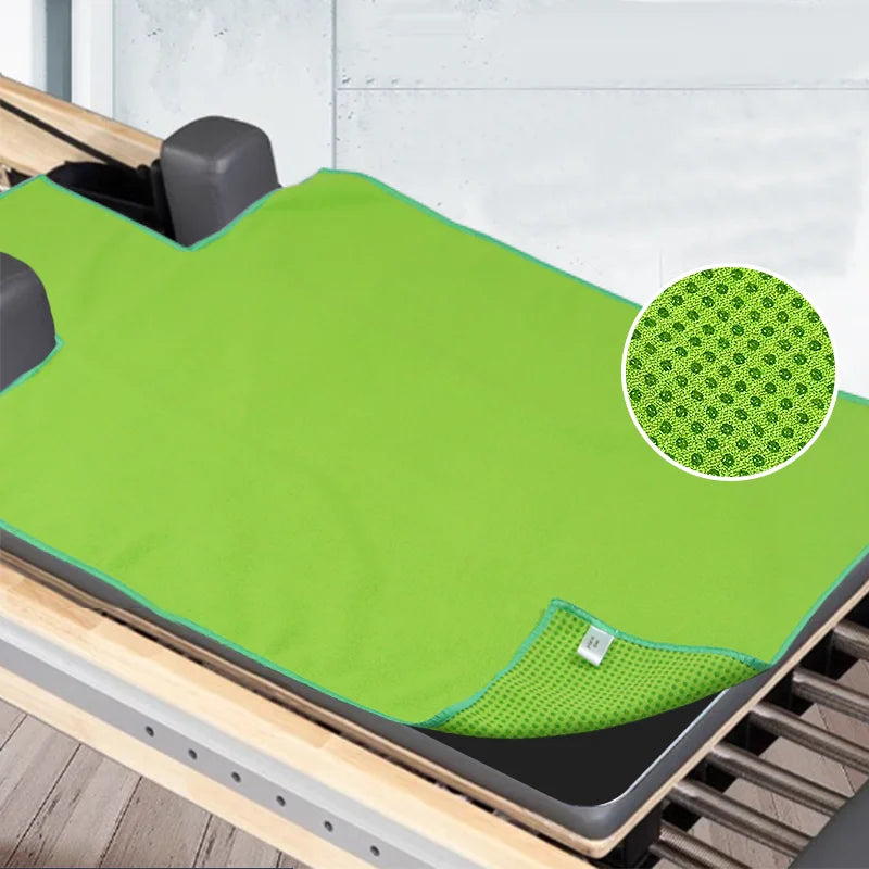 Machine Washable Pilates Core Mat Anti-Slip Mat for Large Equipment Yoga Studios, Sweatproof and Soft, Insulated Yoga Towel Port
