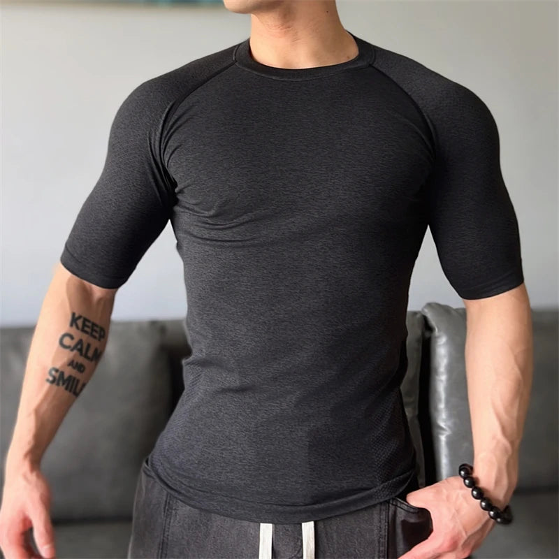 2025 Men Running Sports T-shirt Training Quick Dry Tight Short Sleeves Shirt Bodybuilding compress Fitness Tee Tops men Clothing