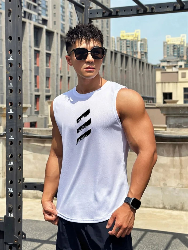 Sports Fitness Vest Sleeveless Quick Dry Breathable Running Top Trend Men's Pull-over Crewneck Mesh Vest Summer New Style