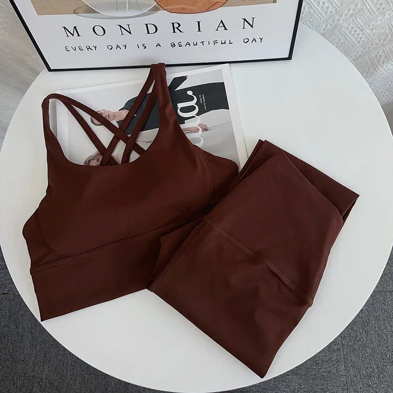 2024 New 2 Piece Yoga Set Breathable Fitness Suit Cross Back Yoga Tops Peach Butt Yoga Pants Pilates Running Fitness Suit